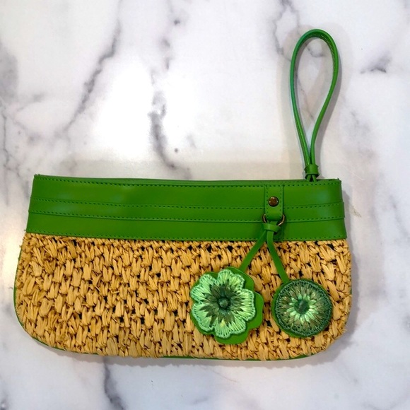 Ann Taylor Loft Lightweight Straw Clutch Bag Faux Lime Green Leather Strap Trim - Picture 1 of 16